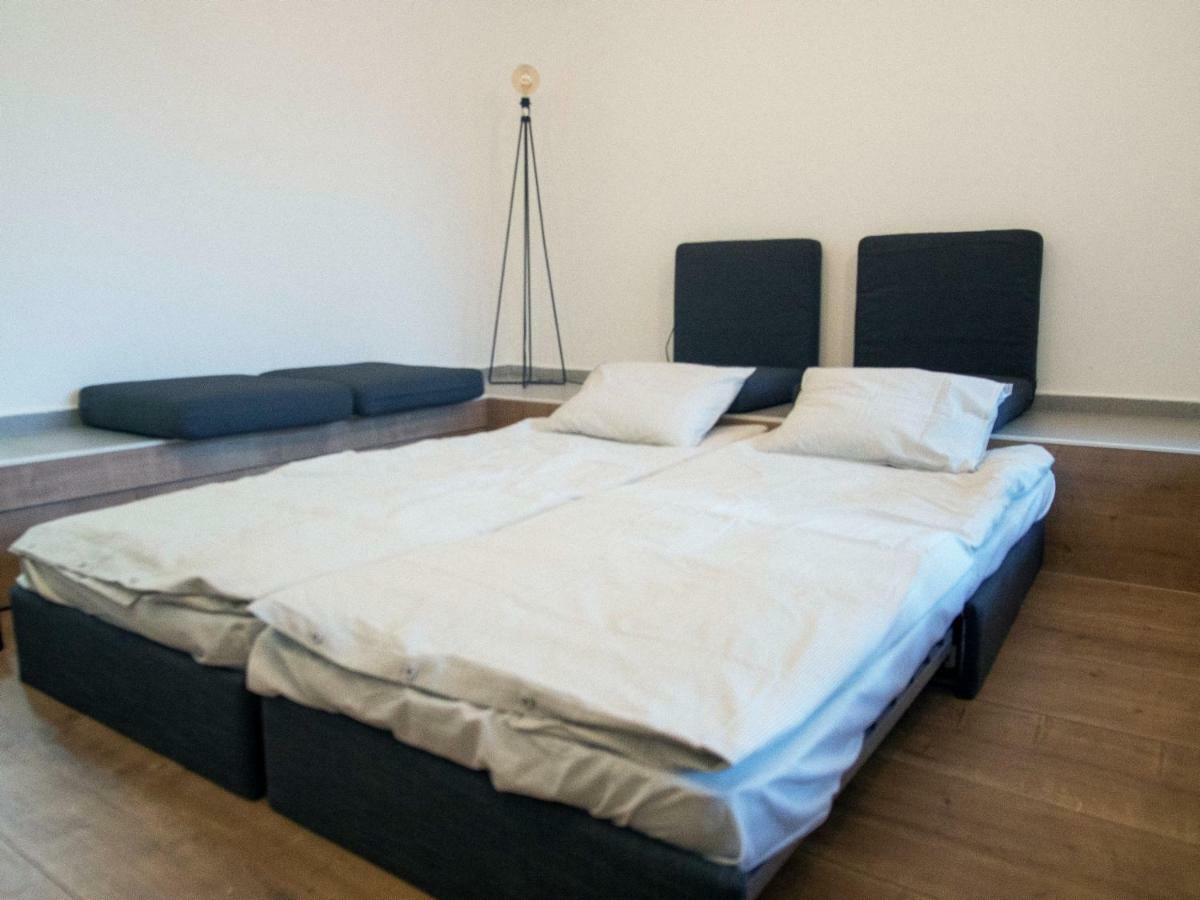 Comfy Garden Studio Cluj-Napoca Ngoại thất bức ảnh
